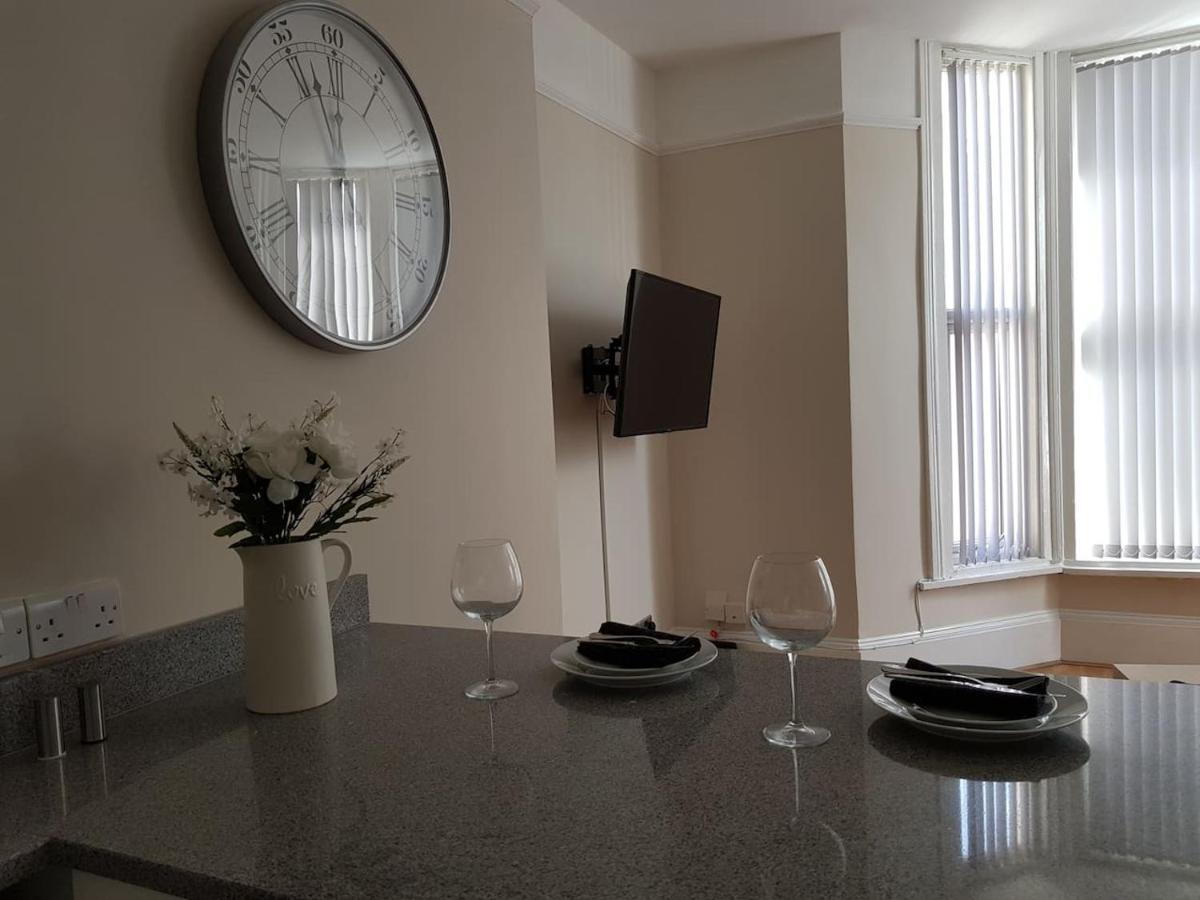 Heart Of Southsea,Near Common And Sea. Apartment Портсмът Екстериор снимка